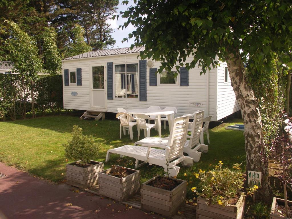 Готель Camping De La Baie Ла-Триніте-сюр-Мер Номер фото